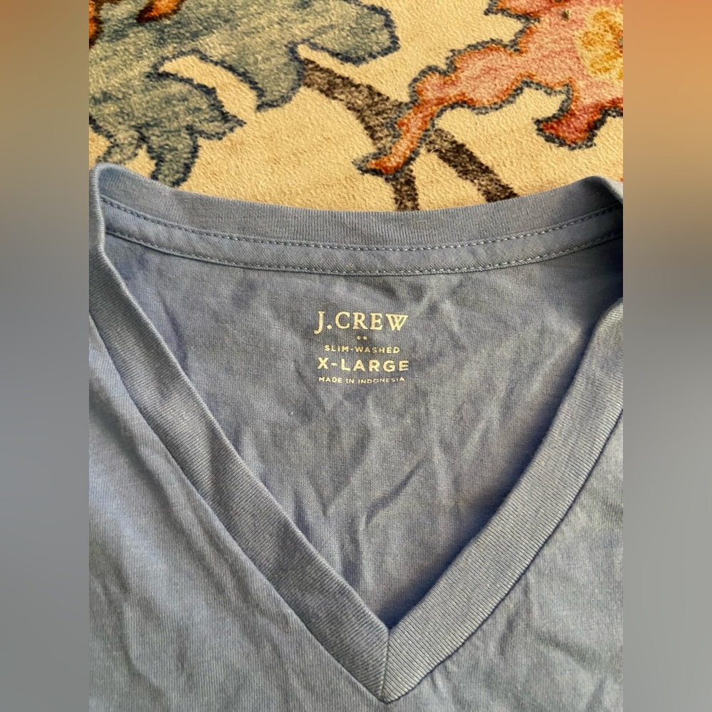 NWOT J. Crew Slim Washed Light Blue V Neck T Shirt Size XL - Picture 2 of 3